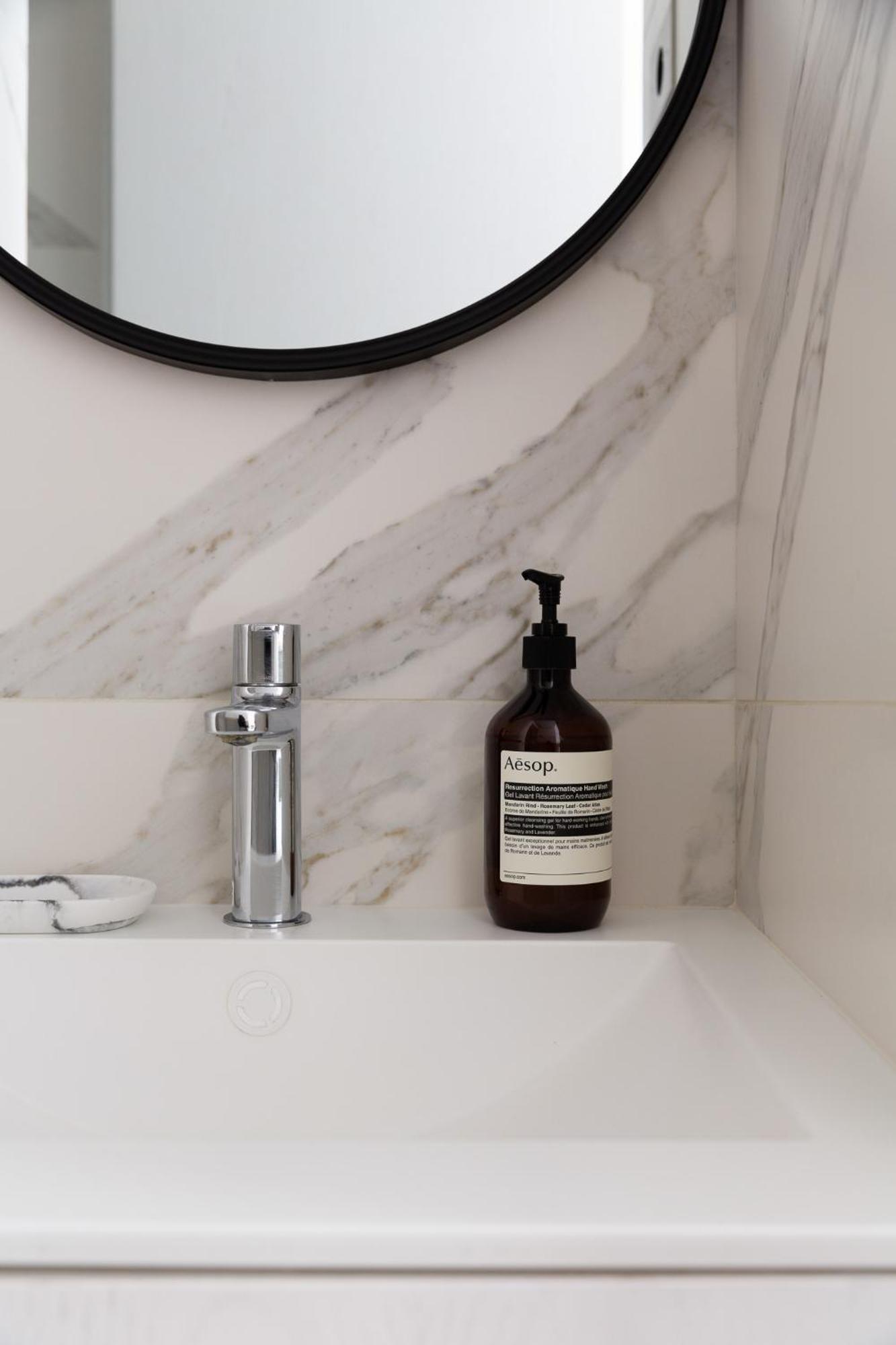 Highstay - Luxury Serviced Apartments - Place Vendome Paris Exteriör bild